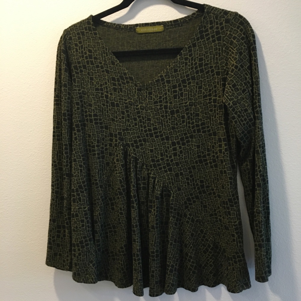 Cut Loose Draped Long Sleeve V-Neck Top (S)